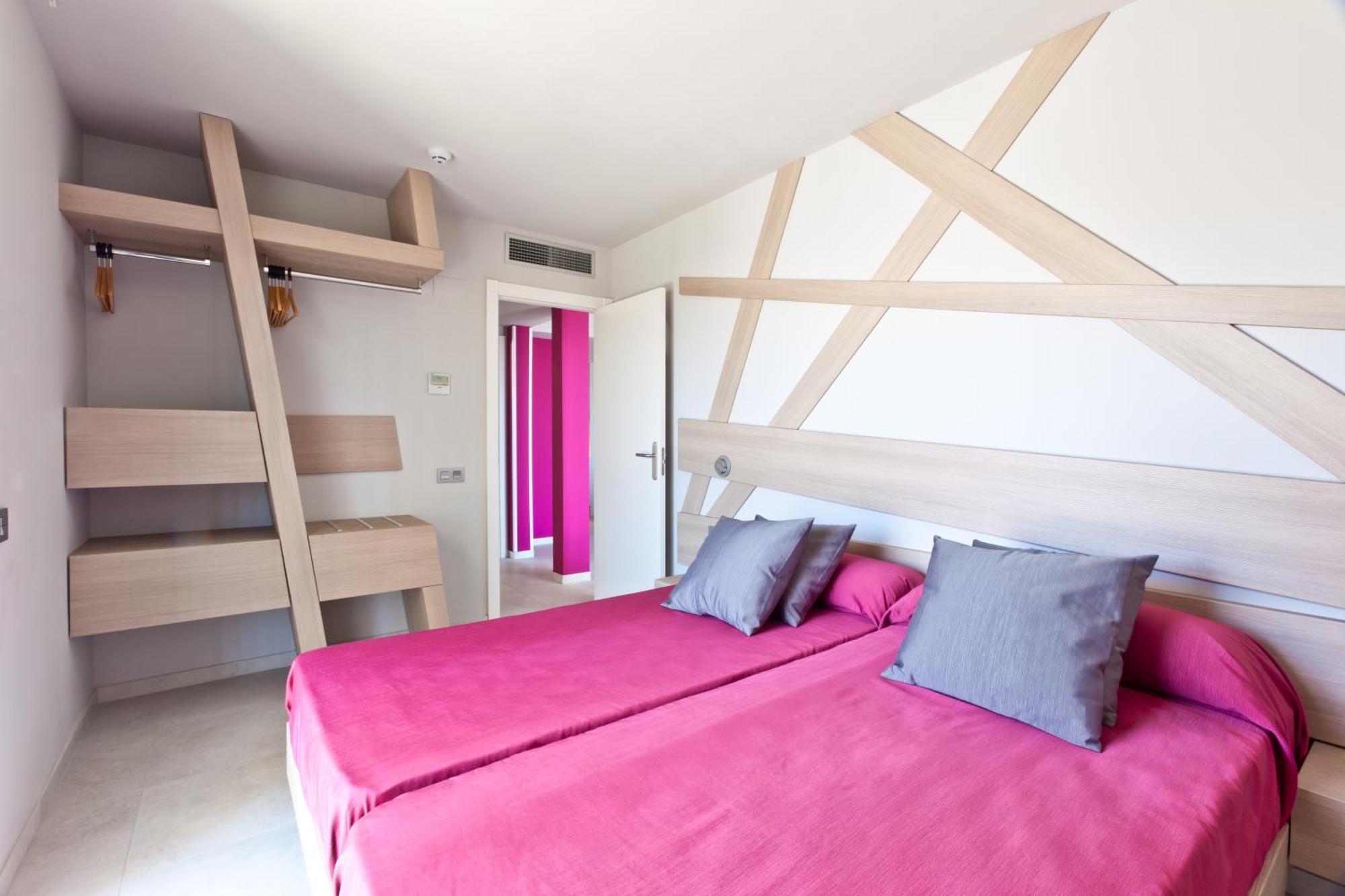Ryans Ibiza Apartments - Only Adults Room photo