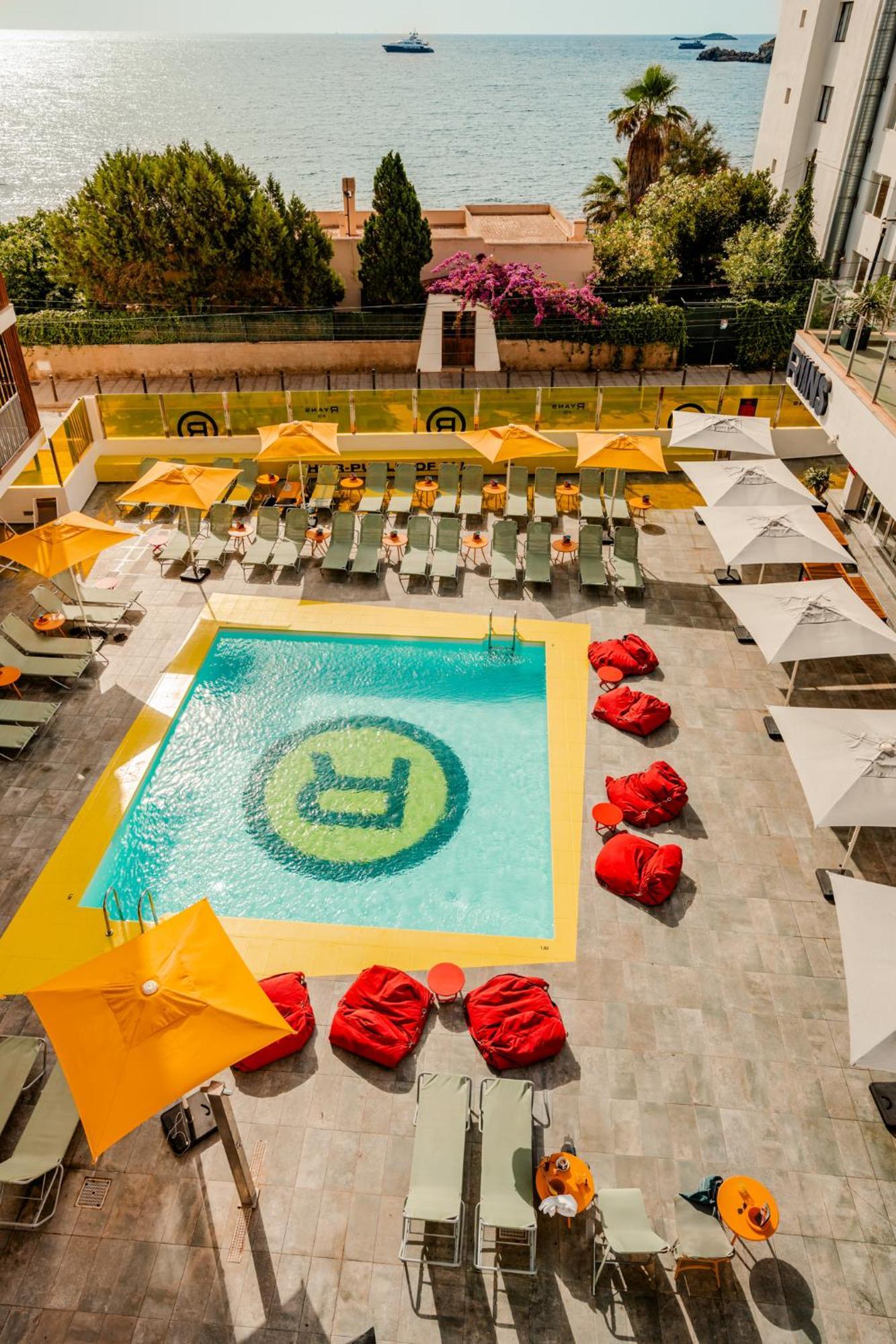 Ryans Ibiza Apartments - Only Adults Exterior photo