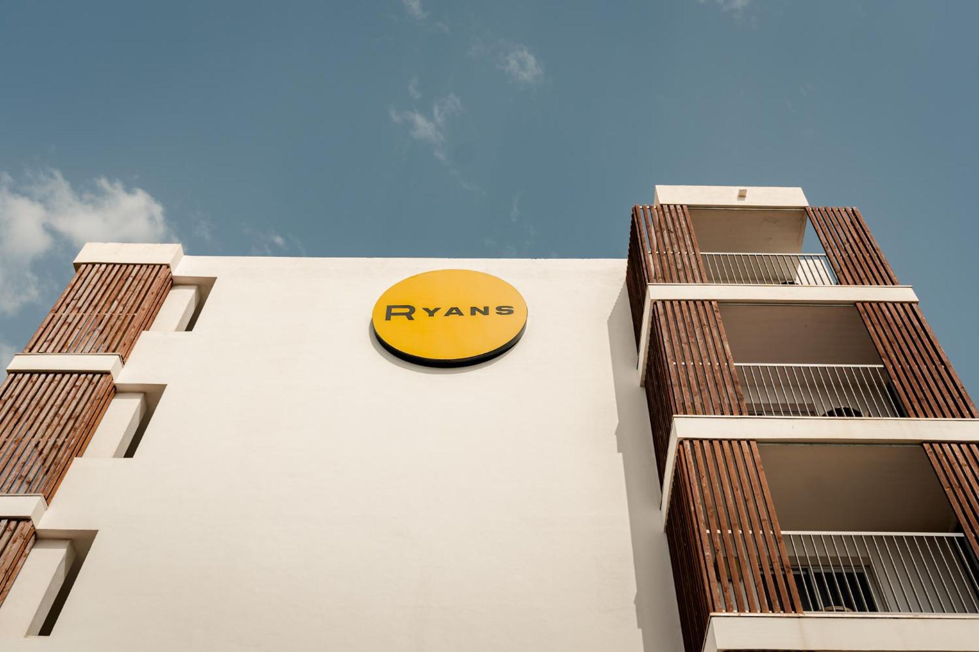 Ryans Ibiza Apartments - Only Adults Exterior photo