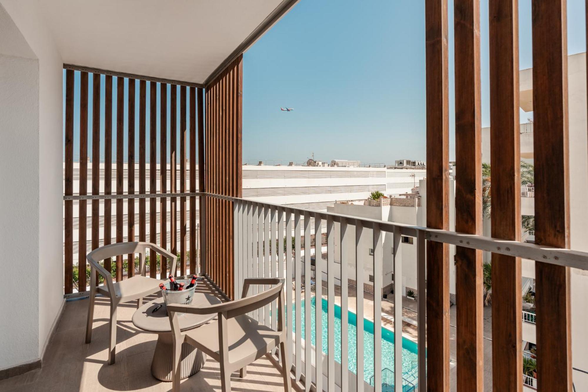 Ryans Ibiza Apartments - Only Adults Exterior photo